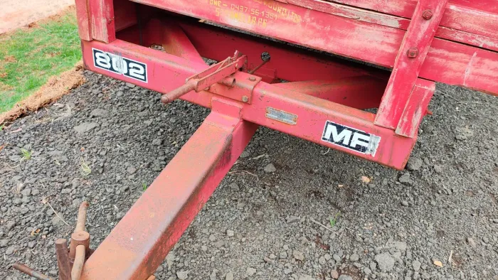 Careta agrícola MF trator 