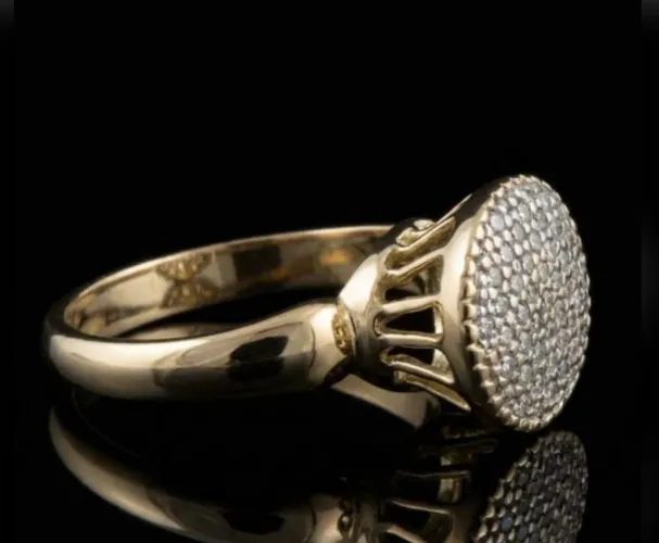 anel ouro 18k com diamantes aro 15 peso 4,3g acompanha certificado.