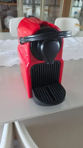 Cafeteira Nespresso Iníssia