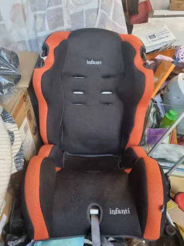 Cadeirinha de bebê pra carro em bom estado
