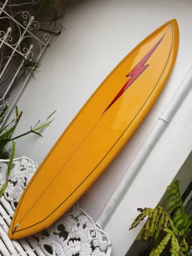 Prancha de surf Mid Retrô Roca Bruja 7,5" Wolv - Ótimo Estado