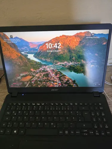 Acer aspire A315