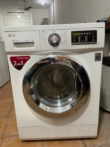Vende-se lava e seca LG 8.5kg com garantia de 6 meses