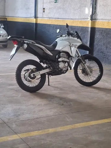 Xre 300 2014