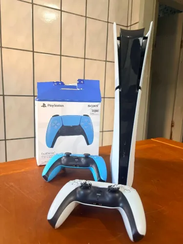 Ps5 slim digital 1Tb 2 controles
