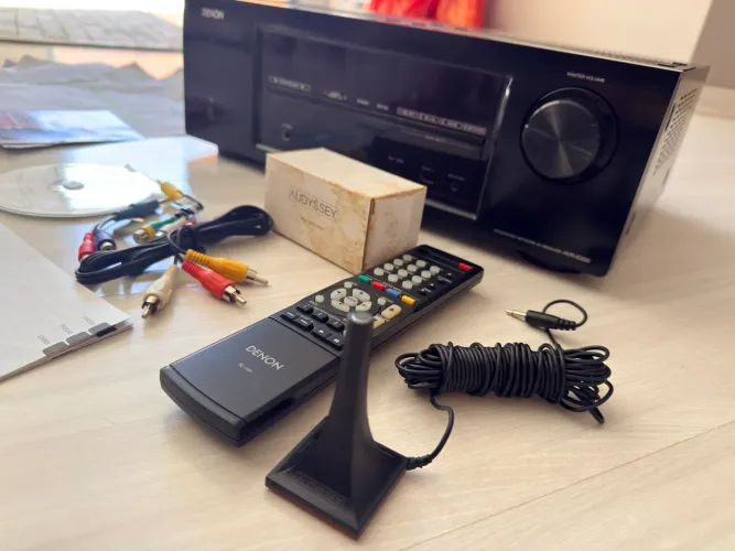 RECEIVER E300 5.1 - Placa digital ruin( PARA TIRAR PEÇAS)