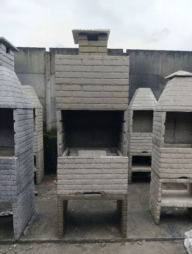 Churrasqueira quadrada direto da fábrica 
