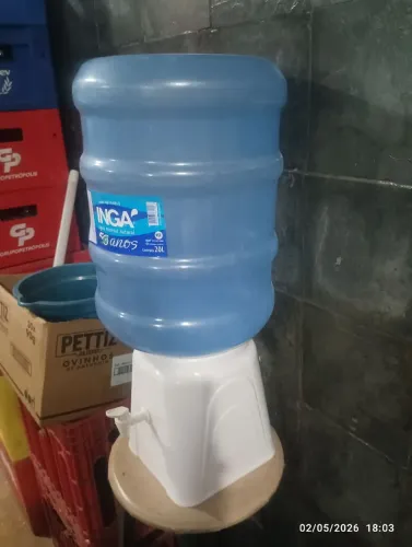 Suporte com galão 20 litros