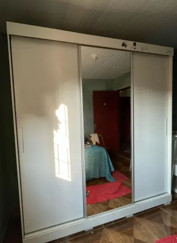 Vendo guarda roupa usado em bom estado, entrega e montagem grátis