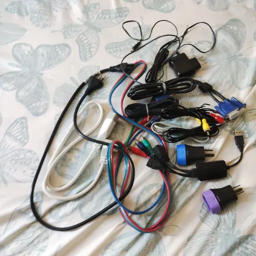 Combo de gambiarras eletrônicas úteis: 13 itens