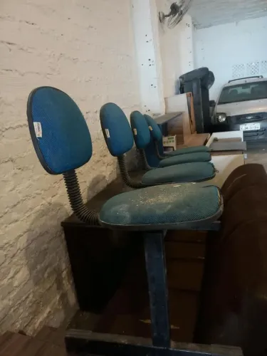 Cadeiras logarinas bancos para sala de espera e recepção