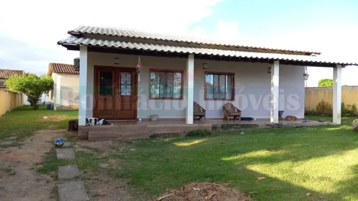 Fazenda/Sítio/Chácara para venda com 240 metros quadrados com 4 quartos