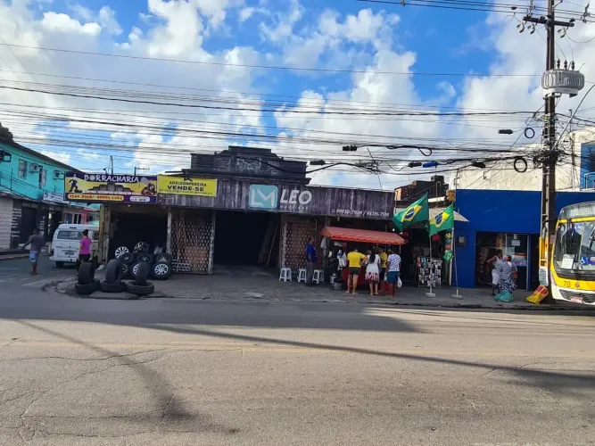 Excelentes lojas em Areias