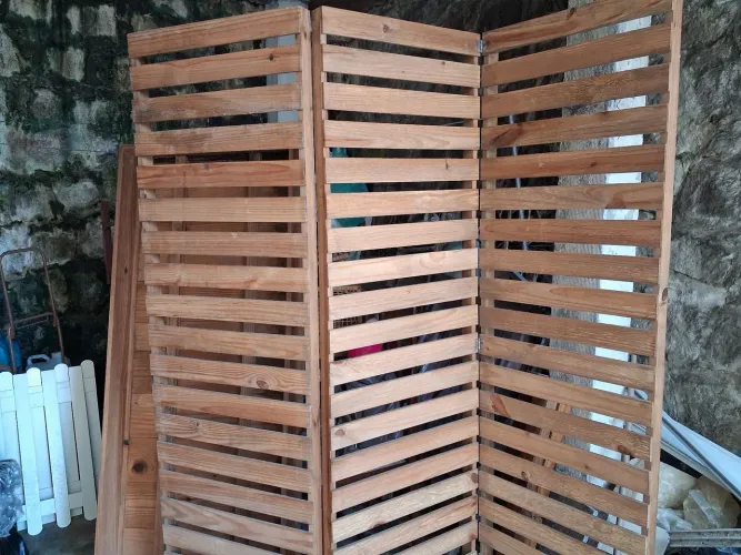 Panel em madeira para decoração de festas