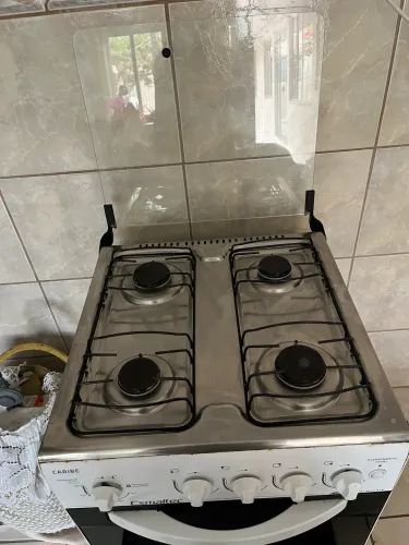 Vendo fogão quatro bocas 