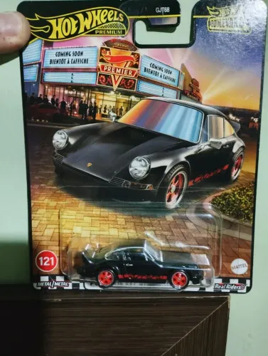 Porsche Carrera RS 2.7 - Hot Wheels Premium Boulevard - Escala 1:64