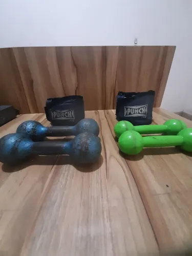 Pequenos alterei 2 de 2 kilos 2 de 1 kilo par de peso para pernas