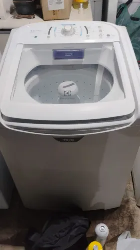 MÁQUINA semi nova