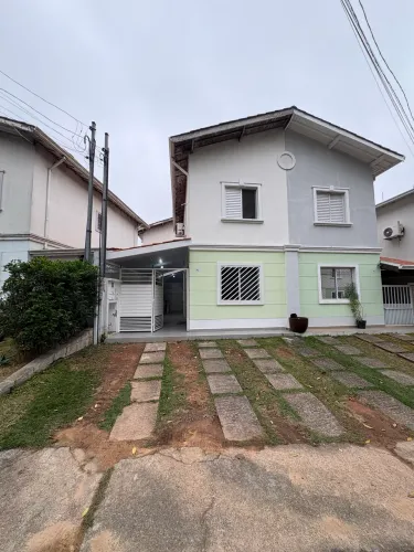 Casa a venda condomínio em Barueri 