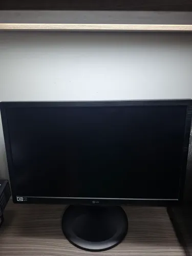 Monitor LG modelo 228n550y