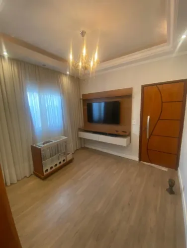? CASA COM SUÍTE, PLANEJADOS, AR-CONDICIONADO E SEGURANÇA POR R$ 390 MIL!