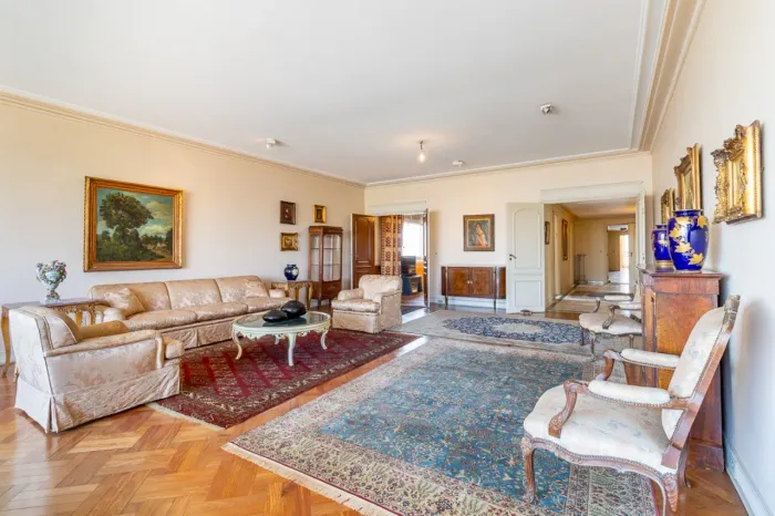 Apartamento de luxo à venda em Higienópolis, São Paulo-SP: 4 quartos, 2 suítes, 4 salas, 5