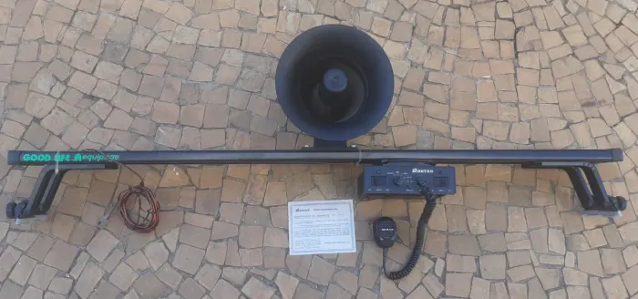 Megafone Rontan com suporte de teto