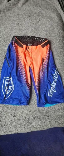 Bermuda troy lee original