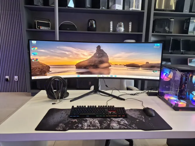 Monitor Gamer Duex Hyper Wide 49. Curvo