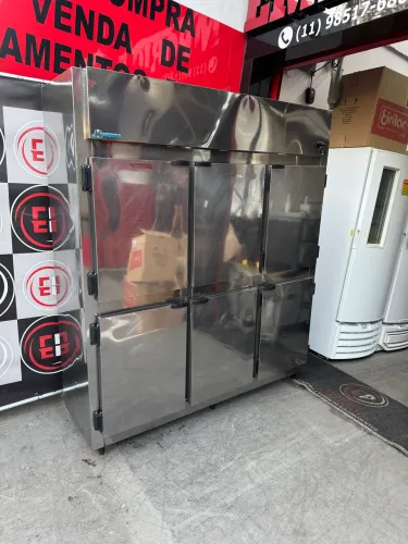 VENDO UMA GELADEIRA 6 PORTAS KOFISA SEMI NOVA 