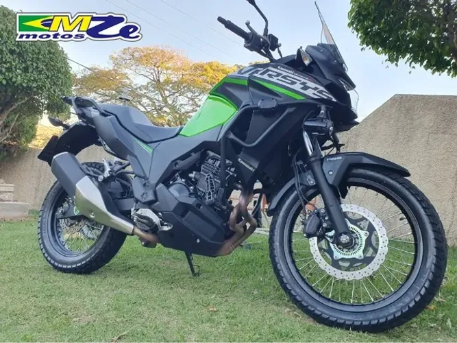KAWASAKI VERSYS-X 300 A 2024 VERDE COM 13.000 KM