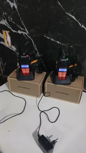2 Walkie Talkie Baofeng Uv-6r
