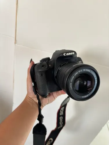 Canon EOS Rebel T5i Muito Conservada | Caixa, Bateria e Carregador Original