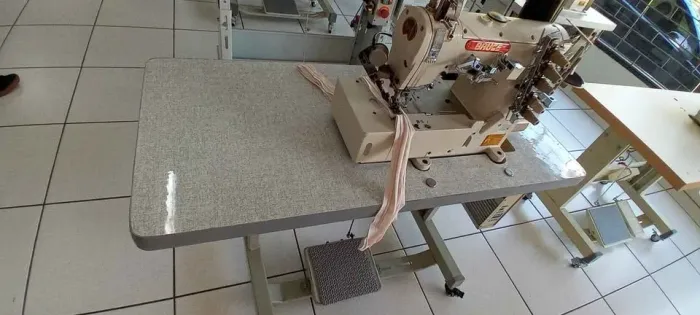 Máquina de costura Cobertura com Corte de Linha Elétrico Bruce