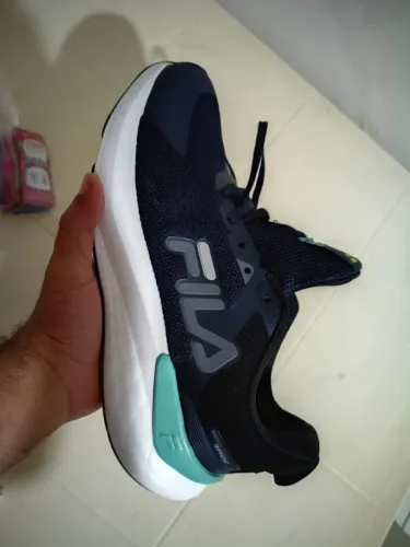 Tênis masculino fila original zerado na caixa n39 por apenas 250 reais