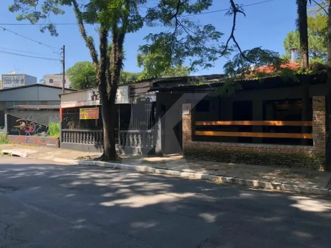 Imóvel comercial com 284 m² no Tremembé