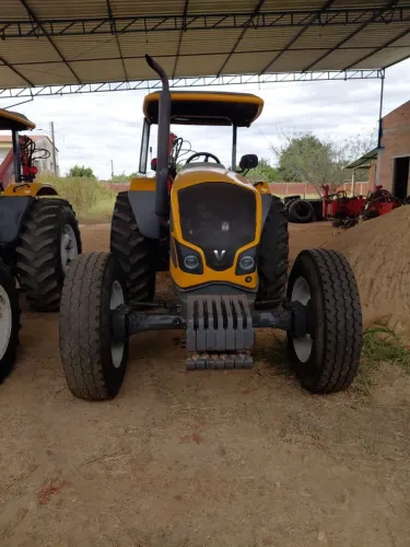 Trator Valtra A800R, ano 2021