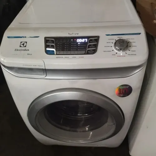 Lava e Seca Eletrolux LSI09 - 9Kg - 127V - Funcionando tudo