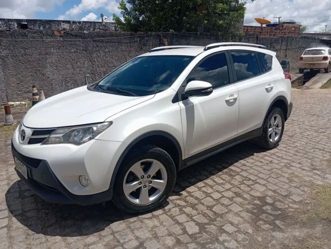 Toyota RAV4 2.0 4X2 16V Aut. 2014