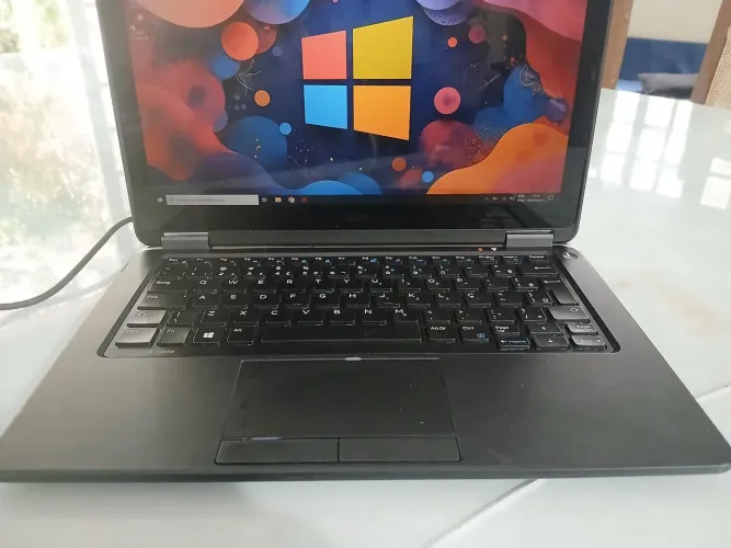 Notebook Dell E7250 Touchscreen core i5 8GB ram 120GB SSD