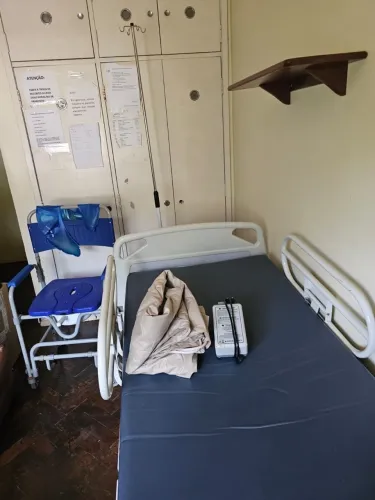Cama hospitalar