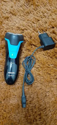 Barbeador Aquatouch AT610 Philips