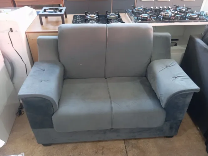 Poltrona nova em oferta