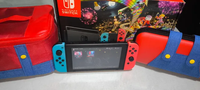 Nintendo Switch Desbloqueado + Case + Acessórios