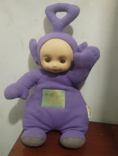 TELE TUBBIES DA ESTRELA EM PELUCIA E CABEÇA EM VINIL, 45 CM
