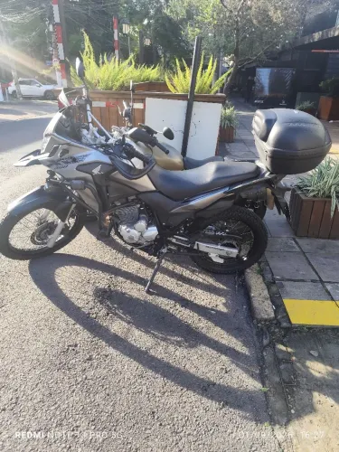 XRE 300 único dono