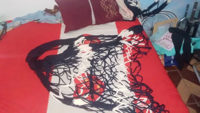 Vende-se uma rede de praia, comprei mas não gostei