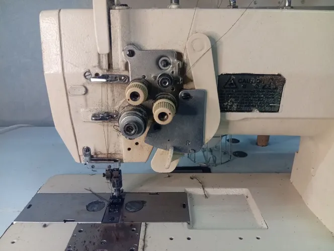 Máquina de costura industrial Pespontadeira Sumstar 