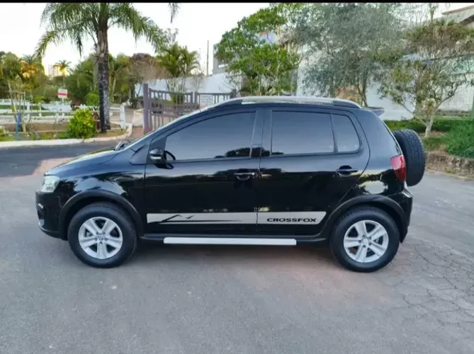 Volkswagen Crossfox 1.6 MI Total Flex 8V 5P 2011