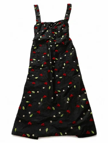Vestido preto com flores 
